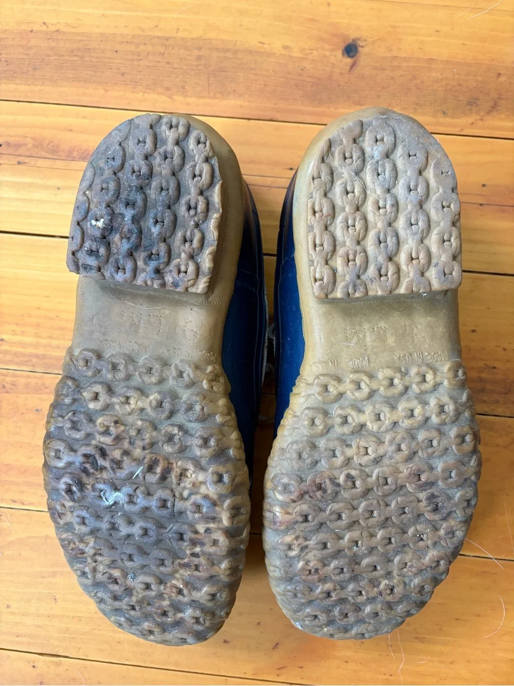 Vintage Two-Tone Duck Shoes in Navy and Brown